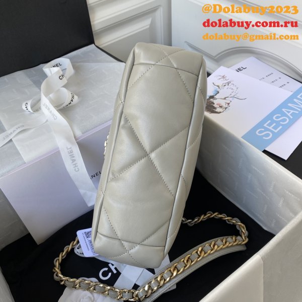 Replica Suppliers Quilted Leather 26CM 19 Flap AS1160 Bag