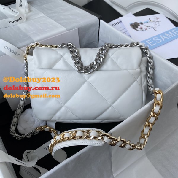 Replica Suppliers Quilted Leather 26CM 19 Flap AS1160 Bag