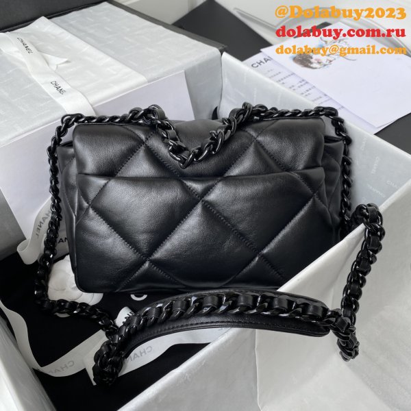 Replica Suppliers Quilted Leather 26CM 19 Flap AS1160 Bag